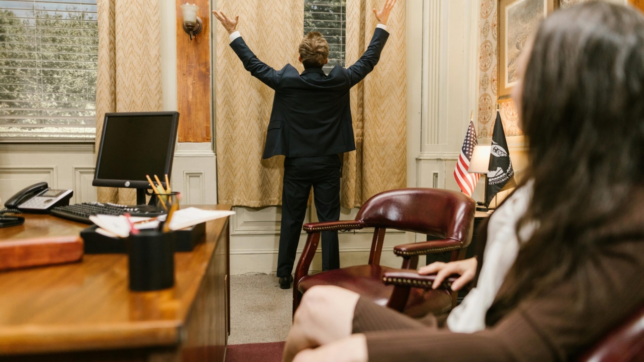 trusted advocate in Dwarka Court