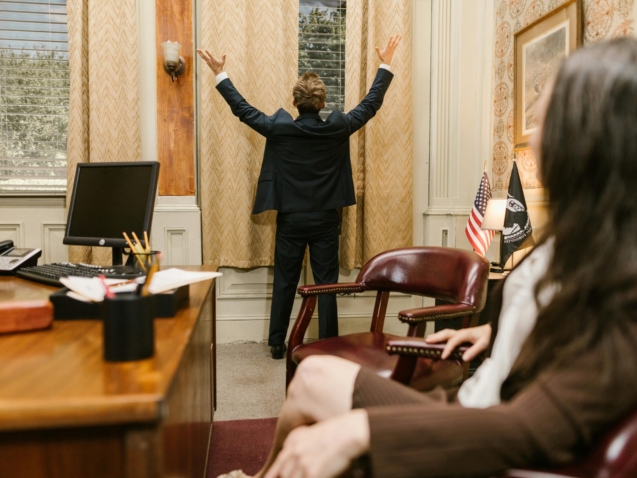 trusted advocate in Dwarka Court