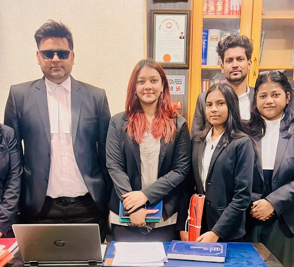 advocate in Dwarka Court