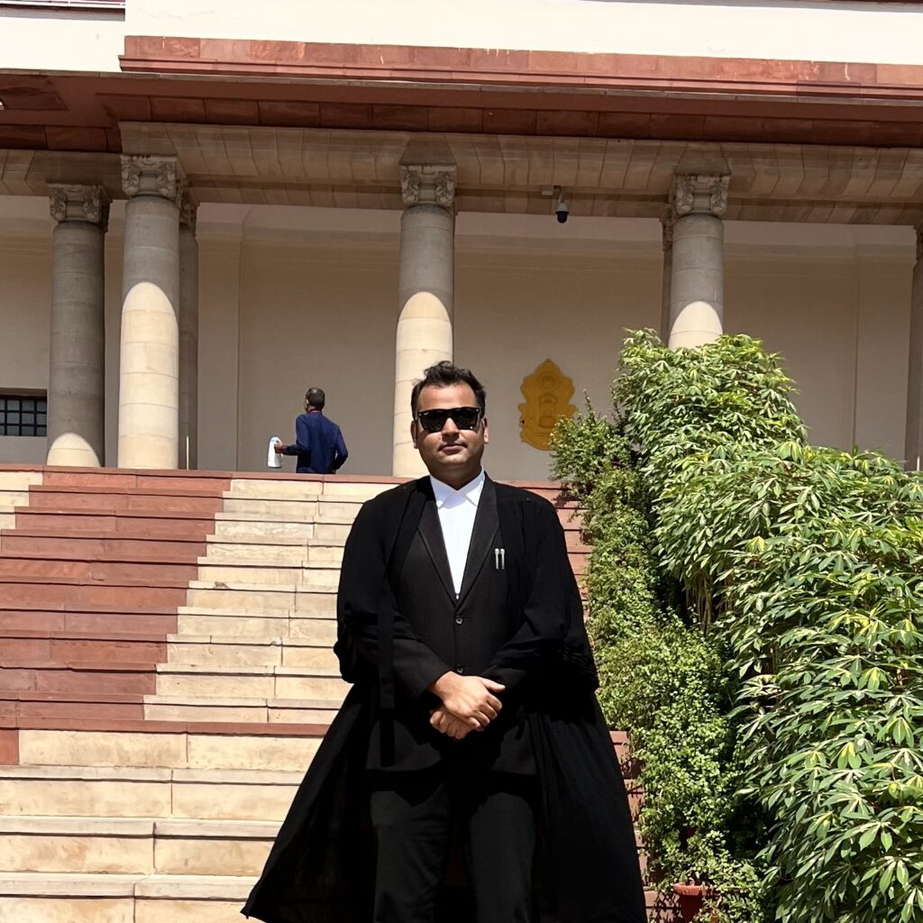 best advocate in Dwarka Court