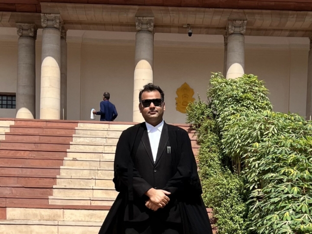 best advocate in Dwarka Court
